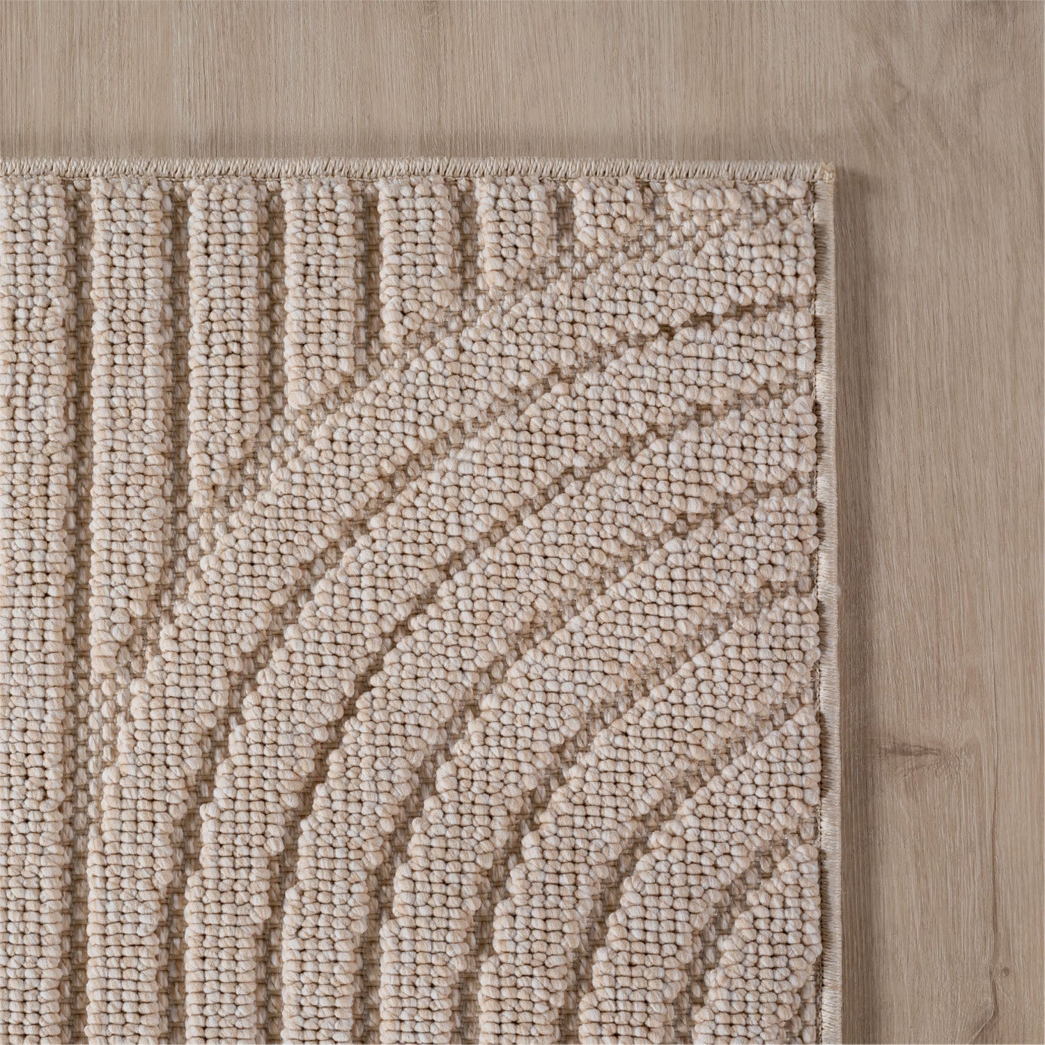 Helix 2201 Beige – Zeitloser Kurzflor Wohnzimmer Teppich ab 26,45 €