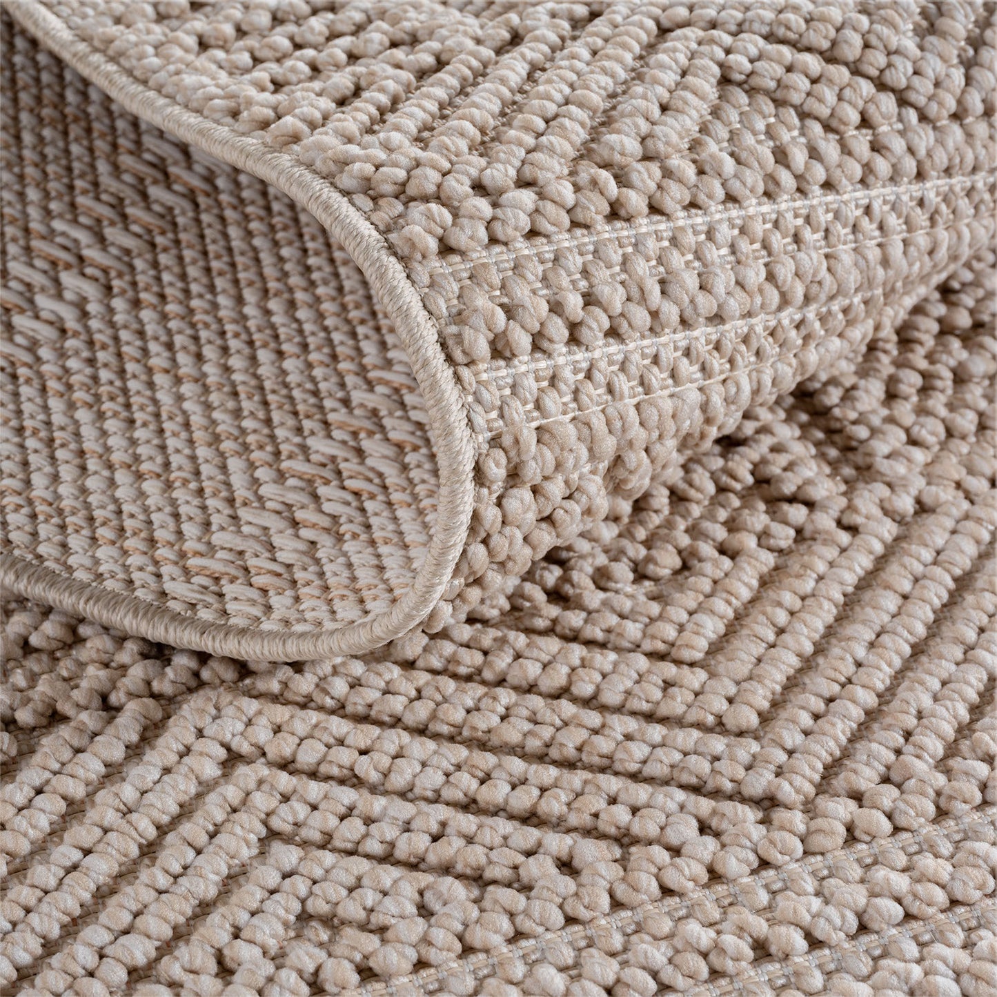 Helix 2202 Beige – Klassischer Kurzflor Teppich ab 26,45 € kaufen
