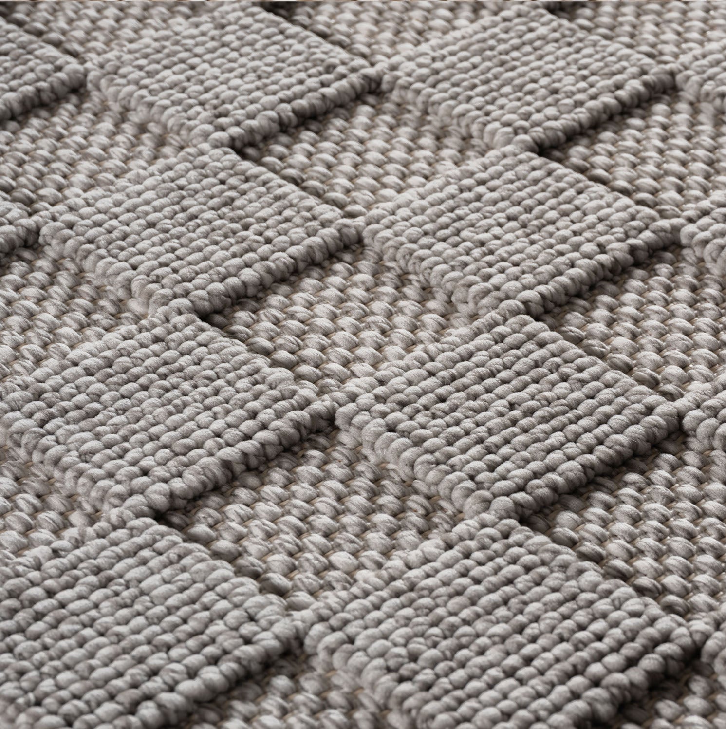 Helix 2203 Silber – Moderner Kurzflor Teppich Silber kaufen