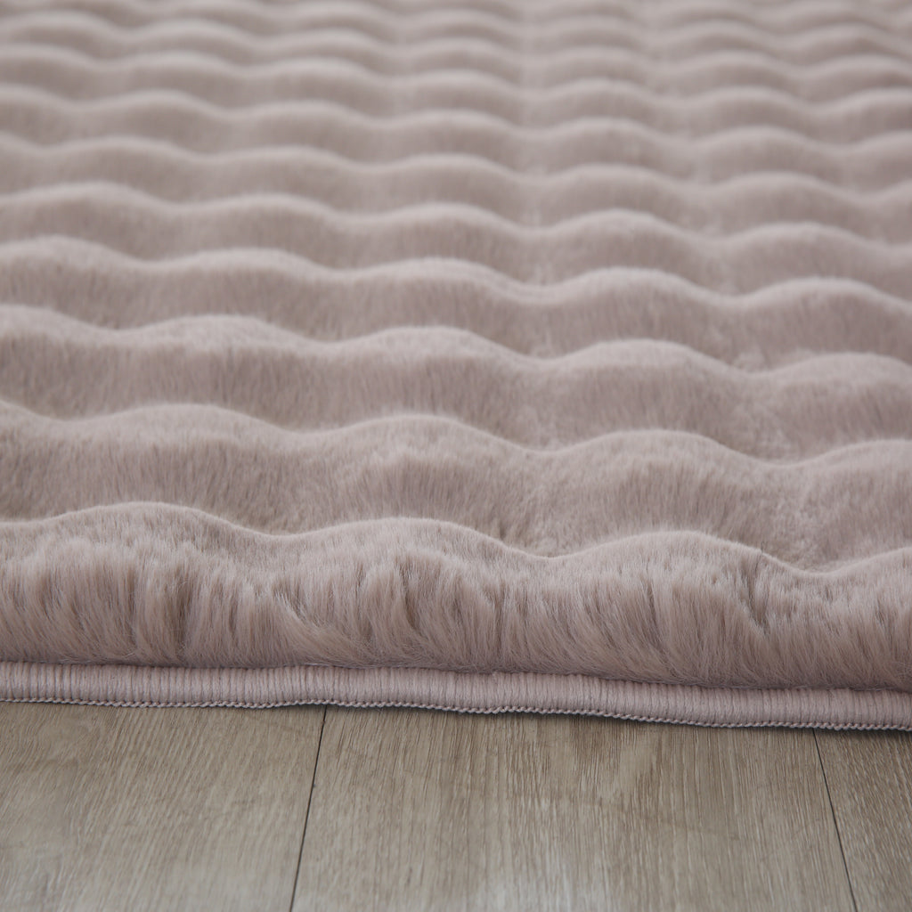 Ambiance 5110 Beige – Warmer 3D Plüschteppich in Natürlichem Beige