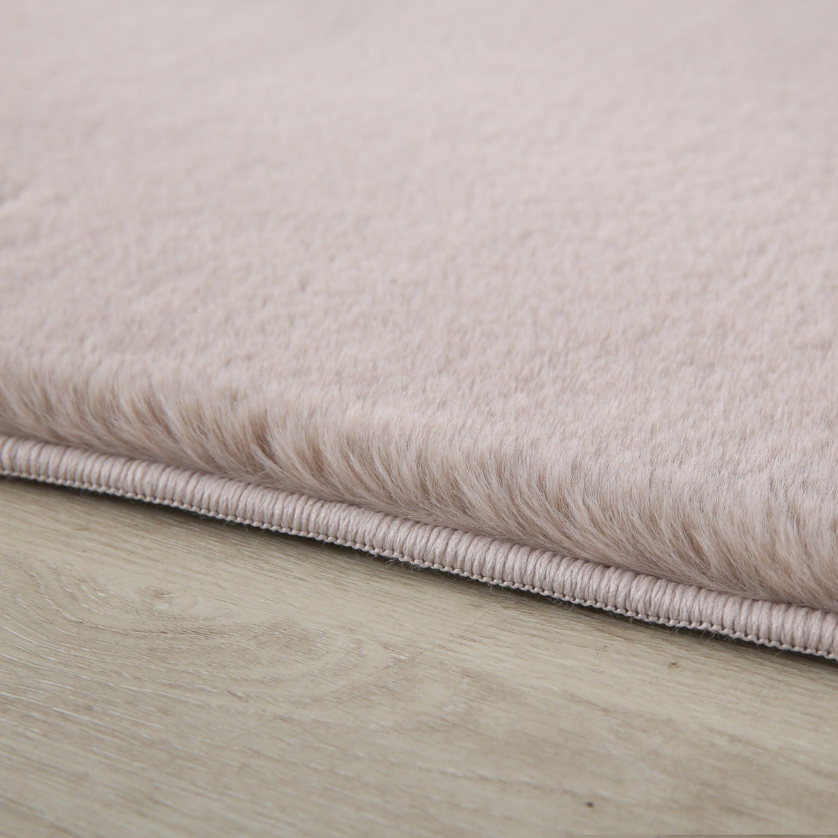 Pouffy 5100 Beige – Weicher Teppich in Beige