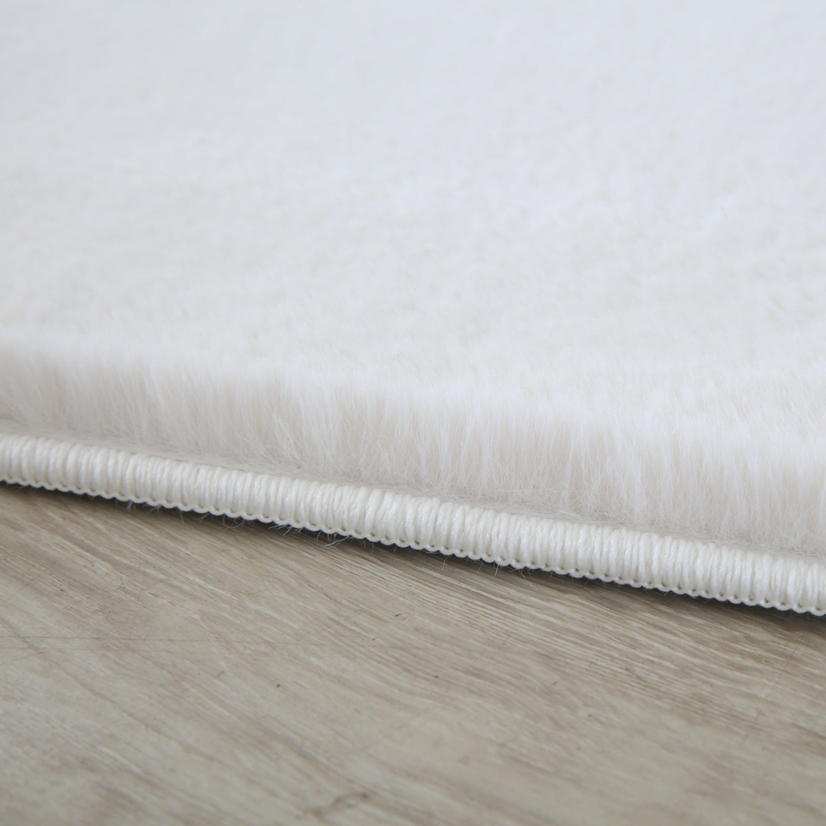 Pouffy 5100 Creme – Weicher Teppich in Creme