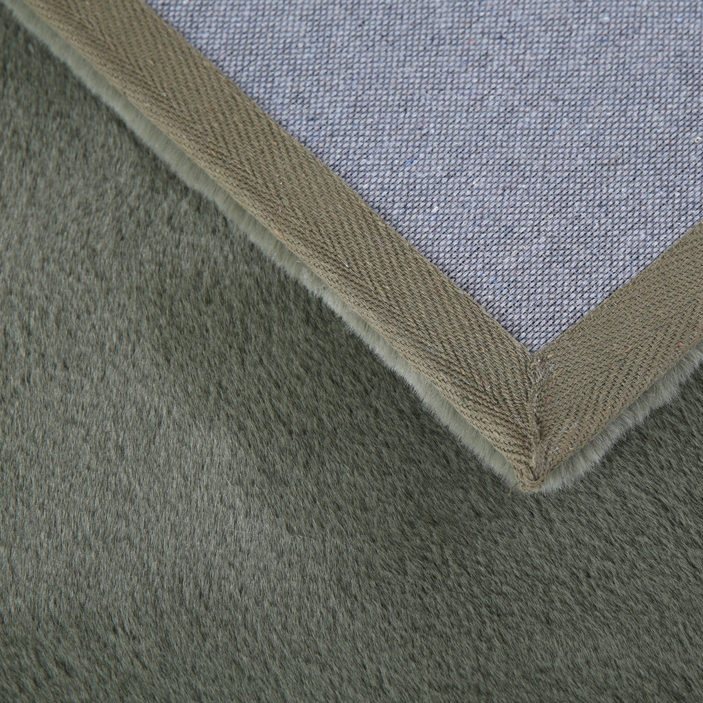 Pouffy 5100 Grün – Weicher Teppich in Grün
