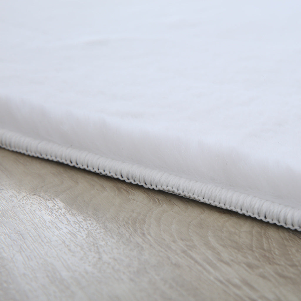 Pouffy 5100 Weiß – Weicher Teppich in Weiß